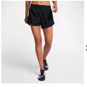 Nike women’s large dri fit lined shorts